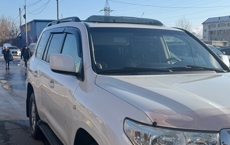 Toyota Land Cruiser 200, 2010 год, 3 050 000 рублей, 5 фотография