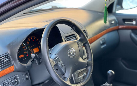 Toyota Avensis III рестайлинг, 2006 год, 699 000 рублей, 7 фотография