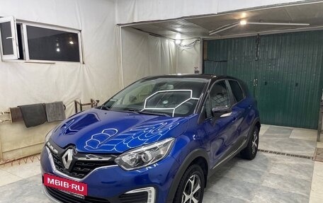 Renault Kaptur I рестайлинг, 2020 год, 1 700 000 рублей, 2 фотография