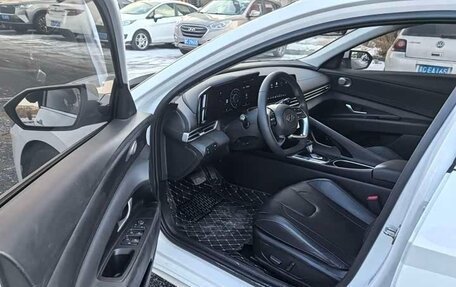 Hyundai Elantra, 2022 год, 1 570 000 рублей, 7 фотография