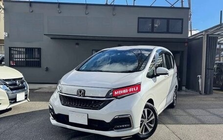 Honda Freed II, 2022 год, 1 253 000 рублей, 1 фотография