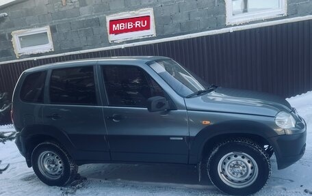 Chevrolet Niva I рестайлинг, 2010 год, 426 000 рублей, 4 фотография