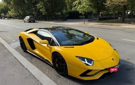 Lamborghini Aventador I рестайлинг, 2019 год, 35 000 000 рублей, 1 фотография