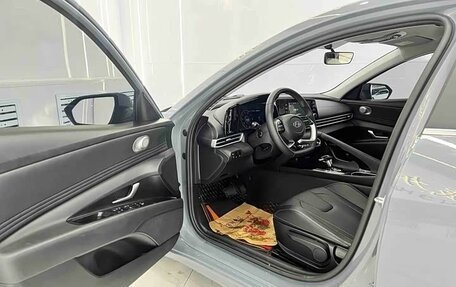 Hyundai Elantra, 2022 год, 1 550 000 рублей, 7 фотография