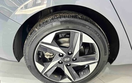 Hyundai Elantra, 2022 год, 1 550 000 рублей, 19 фотография