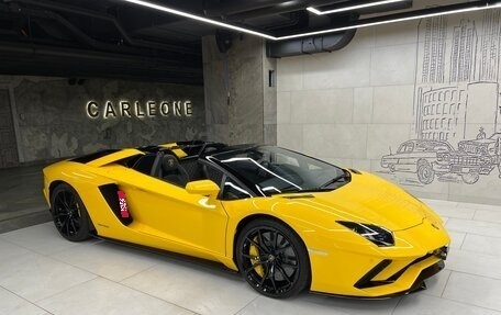 Lamborghini Aventador I рестайлинг, 2019 год, 35 000 000 рублей, 10 фотография