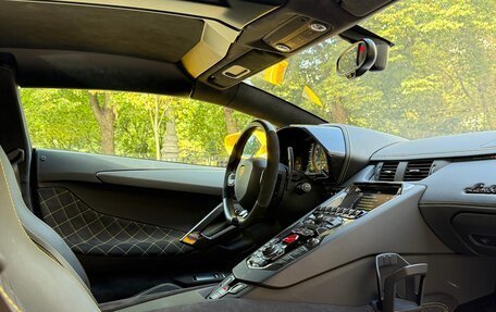 Lamborghini Aventador I рестайлинг, 2019 год, 35 000 000 рублей, 17 фотография