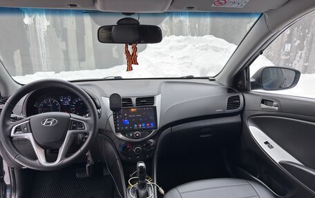 Hyundai Solaris II рестайлинг, 2016 год, 1 000 000 рублей, 17 фотография