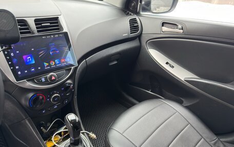 Hyundai Solaris II рестайлинг, 2016 год, 1 000 000 рублей, 14 фотография