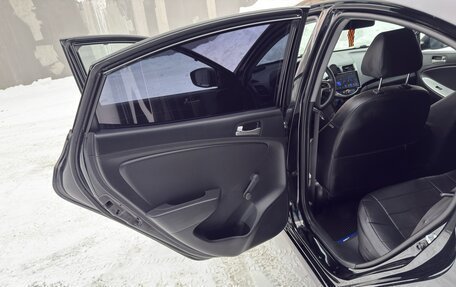 Hyundai Solaris II рестайлинг, 2016 год, 1 000 000 рублей, 16 фотография