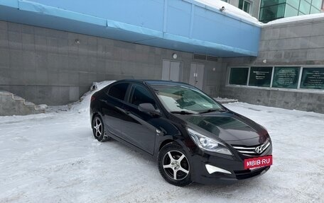 Hyundai Solaris II рестайлинг, 2016 год, 1 000 000 рублей, 4 фотография