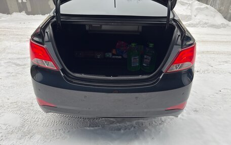 Hyundai Solaris II рестайлинг, 2016 год, 1 000 000 рублей, 19 фотография