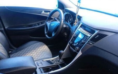 Hyundai Sonata VI, 2011 год, 1 300 000 рублей, 7 фотография