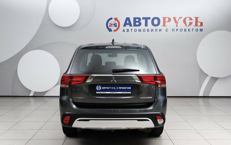 Mitsubishi Outlander III рестайлинг 3, 2020 год, 1 957 000 рублей, 4 фотография