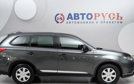 Mitsubishi Outlander III рестайлинг 3, 2020 год, 1 957 000 рублей, 5 фотография