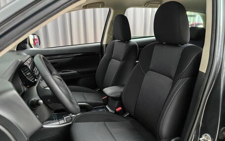 Mitsubishi Outlander III рестайлинг 3, 2020 год, 1 957 000 рублей, 6 фотография