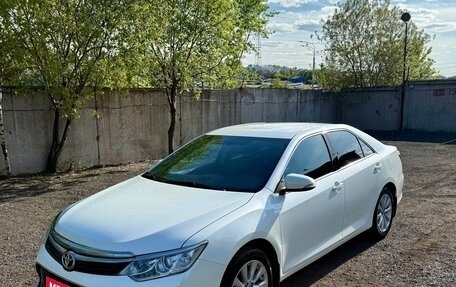 Toyota Camry, 2015 год, 1 860 000 рублей, 1 фотография