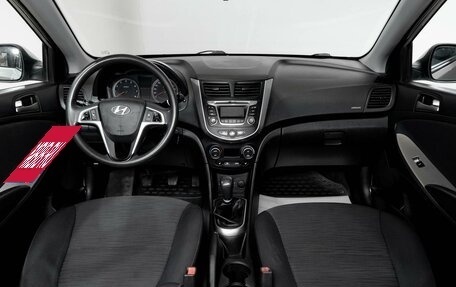 Hyundai Solaris II рестайлинг, 2016 год, 911 000 рублей, 9 фотография