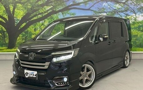 Honda Stepwgn IV, 2018 год, 2 250 000 рублей, 1 фотография