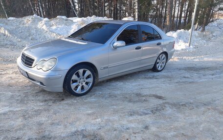 Mercedes-Benz C-Класс, 2003 год, 450 000 рублей, 6 фотография