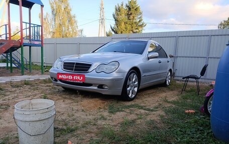 Mercedes-Benz C-Класс, 2003 год, 450 000 рублей, 4 фотография