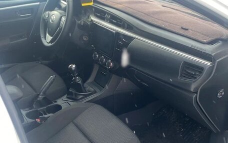 Toyota Corolla, 2013 год, 950 000 рублей, 3 фотография