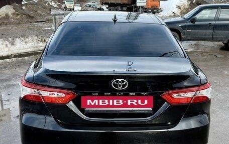 Toyota Camry, 2021 год, 3 150 000 рублей, 8 фотография