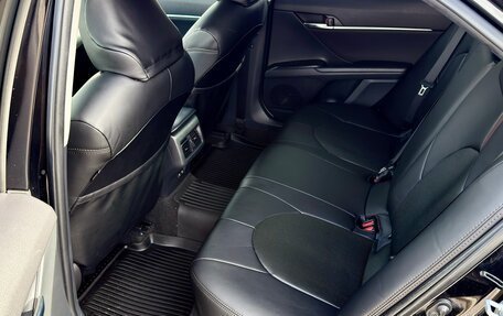 Toyota Camry, 2021 год, 3 150 000 рублей, 15 фотография