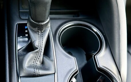 Toyota Camry, 2021 год, 3 150 000 рублей, 16 фотография