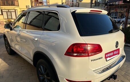 Volkswagen Touareg III, 2011 год, 2 250 000 рублей, 3 фотография