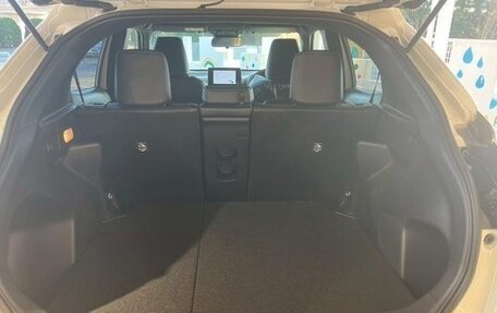 Toyota Yaris Cross, 2025 год, 2 178 153 рублей, 26 фотография