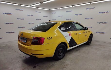 Skoda Octavia, 2019 год, 982 000 рублей, 3 фотография