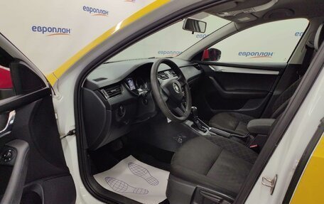 Skoda Octavia, 2019 год, 982 000 рублей, 8 фотография