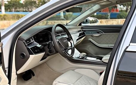 Audi A8, 2023 год, 15 450 000 рублей, 6 фотография