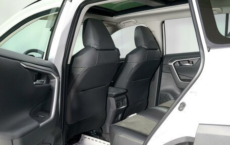 Toyota RAV4, 2025 год, 4 099 000 рублей, 17 фотография