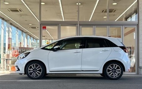 Honda Fit, 2022 год, 1 042 000 рублей, 4 фотография