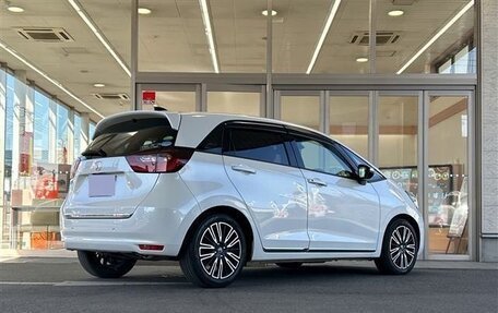 Honda Fit, 2022 год, 1 042 000 рублей, 7 фотография