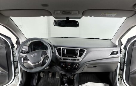 Hyundai Solaris II рестайлинг, 2019 год, 1 160 000 рублей, 7 фотография
