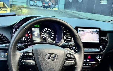 Hyundai Solaris II рестайлинг, 2021 год, 1 650 000 рублей, 5 фотография