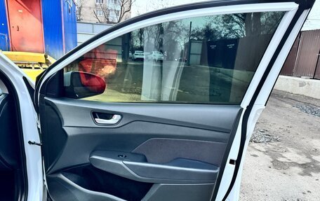 Hyundai Solaris II рестайлинг, 2021 год, 1 650 000 рублей, 12 фотография