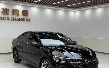 Volkswagen Lavida, 2023 год, 1 600 000 рублей, 2 фотография