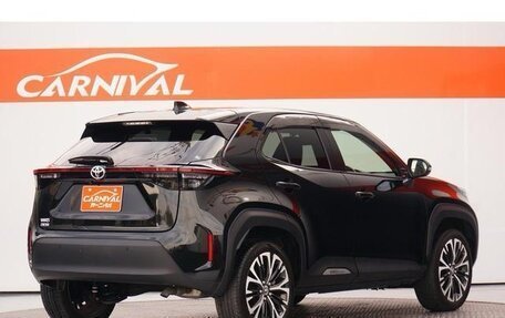 Toyota Yaris Cross, 2022 год, 1 496 000 рублей, 6 фотография