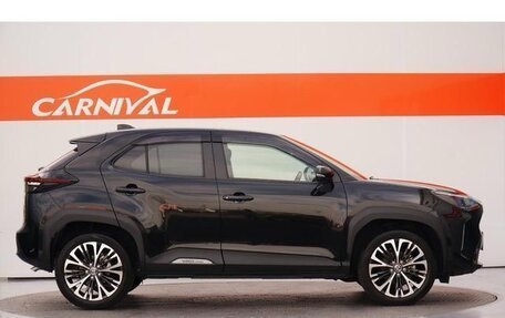 Toyota Yaris Cross, 2022 год, 1 496 000 рублей, 8 фотография