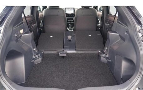 Toyota Yaris Cross, 2022 год, 1 496 000 рублей, 15 фотография