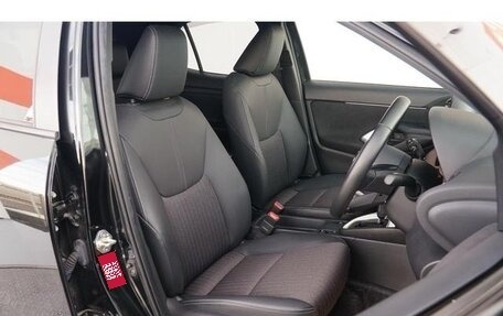 Toyota Yaris Cross, 2022 год, 1 496 000 рублей, 11 фотография