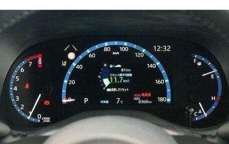 Toyota Yaris Cross, 2022 год, 1 496 000 рублей, 30 фотография