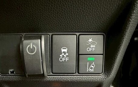 Honda Stepwgn IV, 2018 год, 2 250 000 рублей, 15 фотография