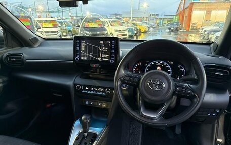 Toyota Yaris Cross, 2022 год, 1 606 153 рублей, 9 фотография
