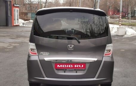 Honda Freed I, 2013 год, 1 150 000 рублей, 5 фотография