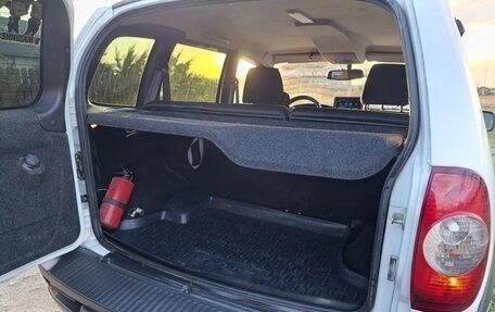 Chevrolet Niva I рестайлинг, 2015 год, 690 000 рублей, 16 фотография